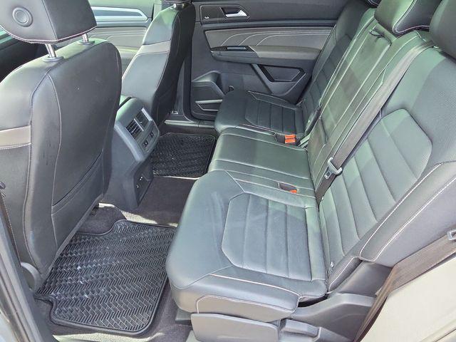 2022 Volkswagen Atlas Cross Sport 3.6L V6 SEL Premium R-Line