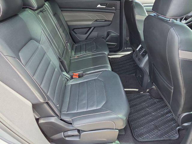 2022 Volkswagen Atlas Cross Sport 3.6L V6 SEL Premium R-Line