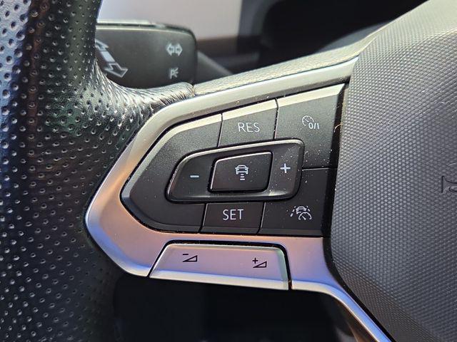 2022 Volkswagen Atlas Cross Sport 3.6L V6 SEL Premium R-Line