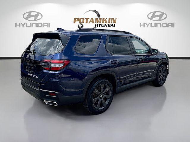 2023 Honda Pilot AWD Sport