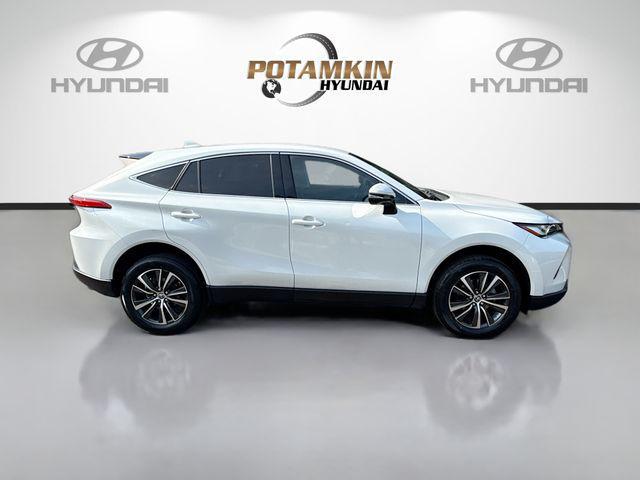 2024 Toyota Venza LE