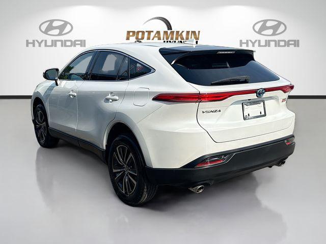 2024 Toyota Venza LE