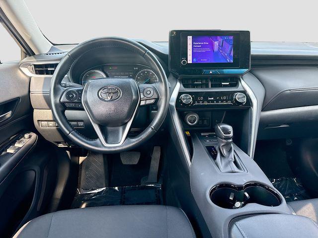 2024 Toyota Venza LE