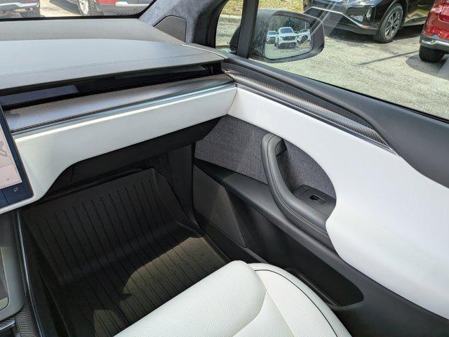 2022 Tesla Model X Plaid Tri Motor All-Wheel Drive