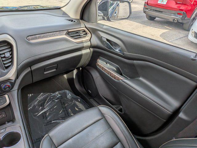2023 GMC Acadia AWD Denali