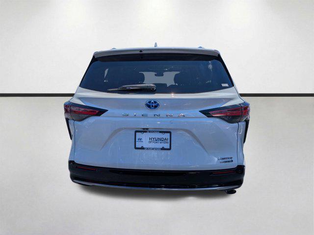 2021 Toyota Sienna Limited