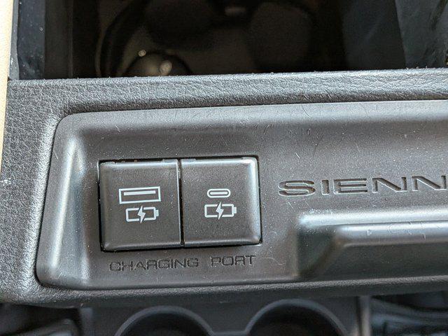 2021 Toyota Sienna Limited