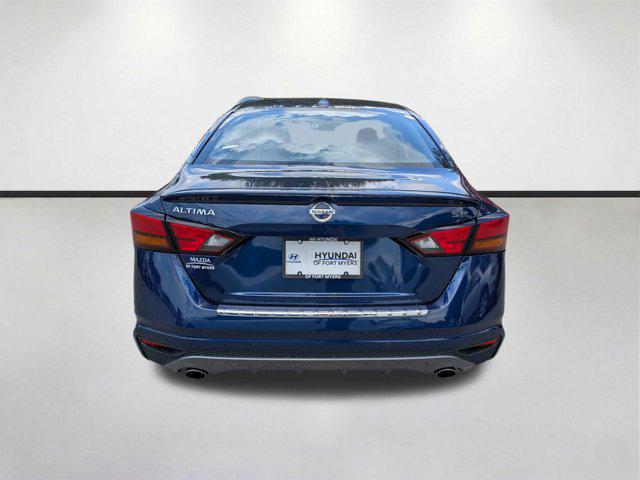 2022 Nissan Altima SR FWD