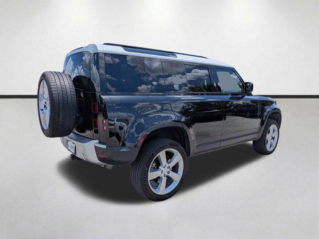 2023 Land Rover Defender 110 SE