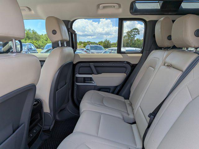 2023 Land Rover Defender 110 SE