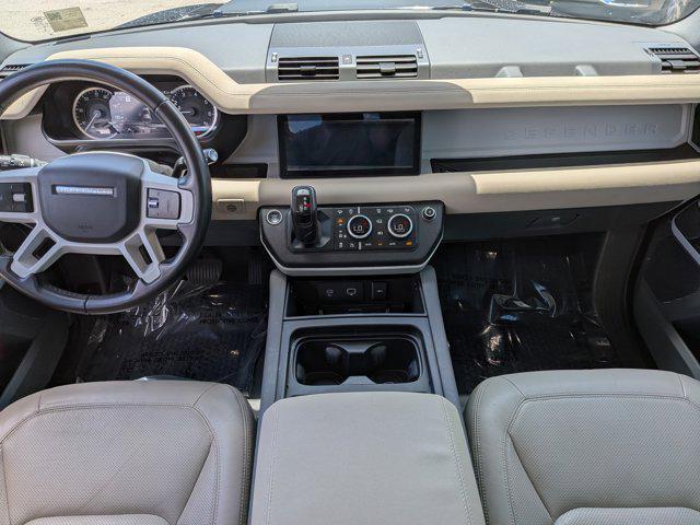 2023 Land Rover Defender 110 SE