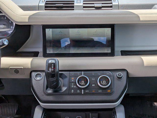 2023 Land Rover Defender 110 SE