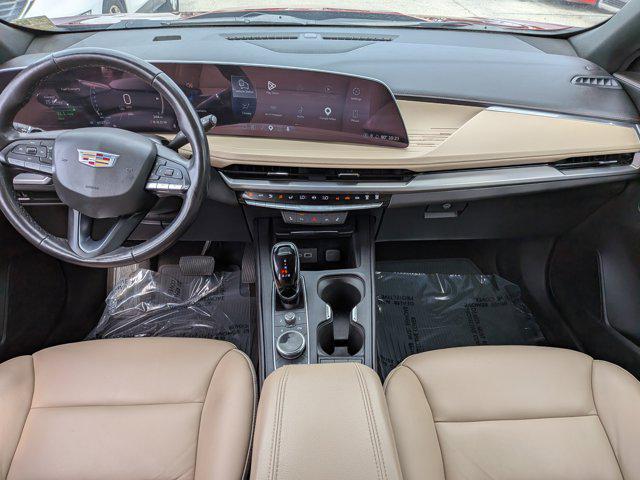 2024 Cadillac XT4 FWD Premium Luxury