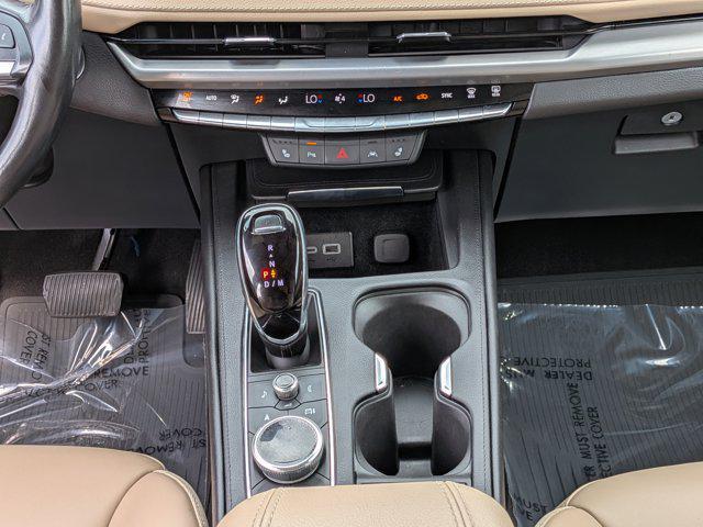 2024 Cadillac XT4 FWD Premium Luxury