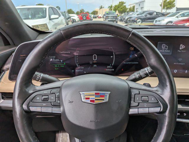 2024 Cadillac XT4 FWD Premium Luxury