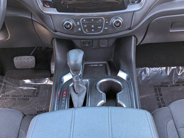 2022 Chevrolet Traverse FWD LT Cloth