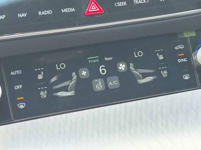 2026 Genesis GV70 2.5T Sport Prestige