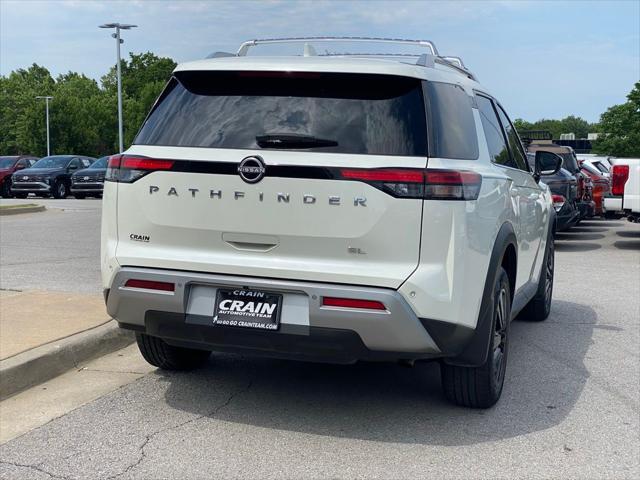 2022 Nissan Pathfinder SL 2WD