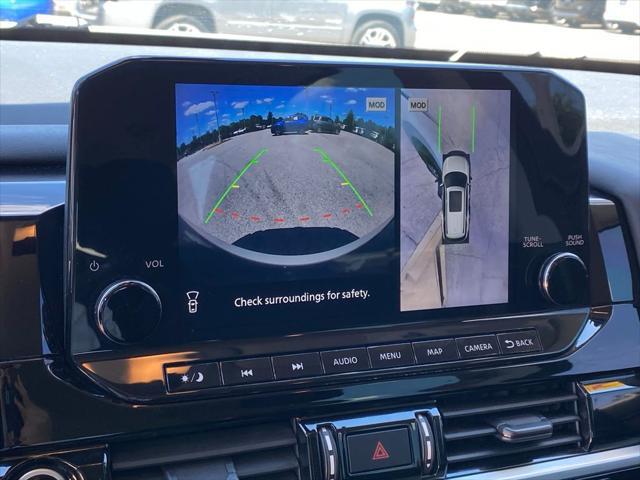 2022 Nissan Pathfinder SL 2WD
