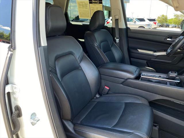 2022 Nissan Pathfinder SL 2WD