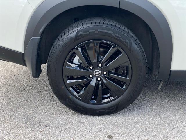 2022 Nissan Pathfinder SL 2WD