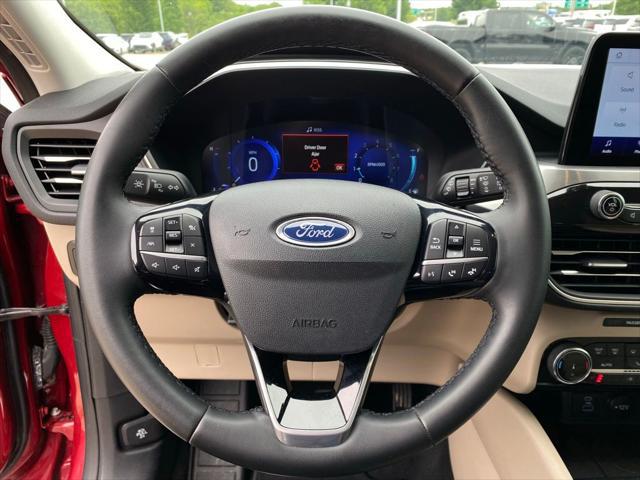2022 Ford Escape Titanium