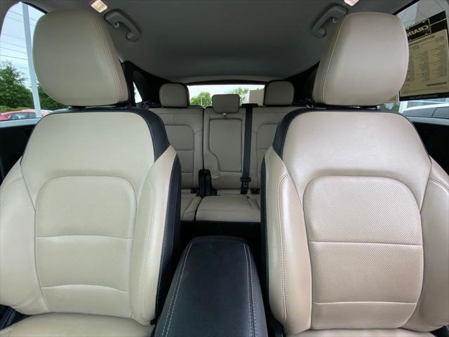 2022 Ford Escape Titanium