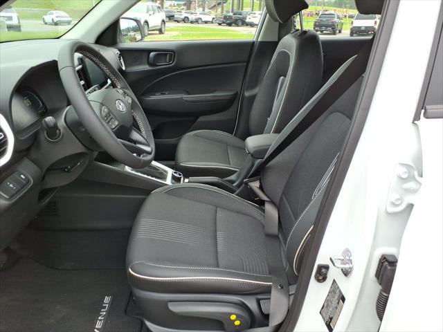 2026 Hyundai Venue SEL w/Two-Tone Roof