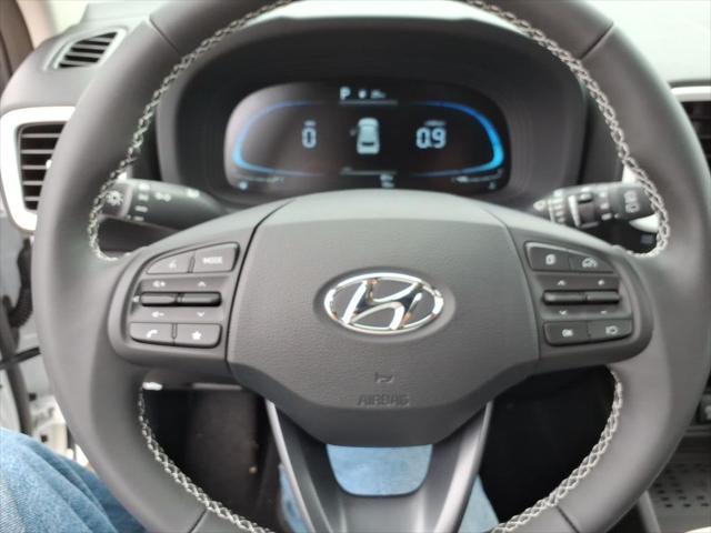 2026 Hyundai Venue SEL w/Two-Tone Roof