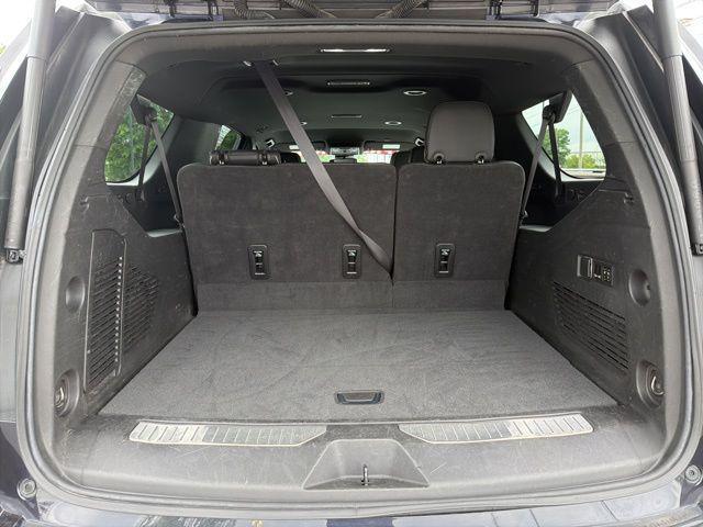 2023 Chevrolet Suburban 2WD Premier