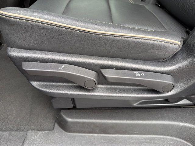 2023 Chevrolet Suburban 2WD Premier