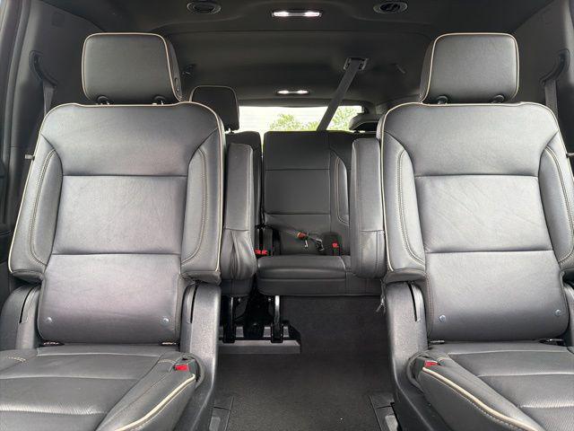 2023 Chevrolet Suburban 2WD Premier