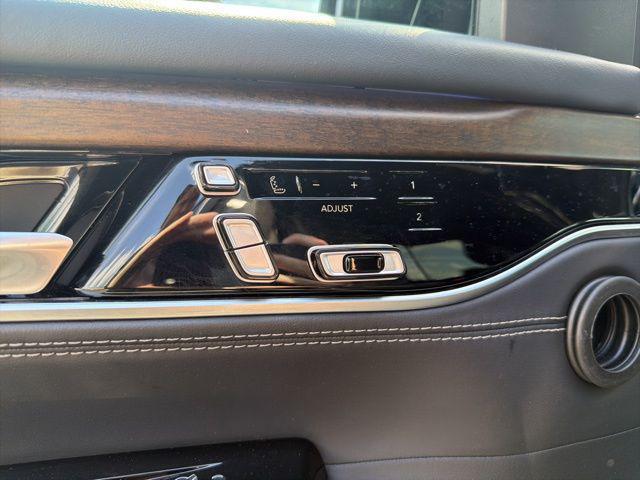 2023 Jeep Grand Wagoneer Obsidian 4x4