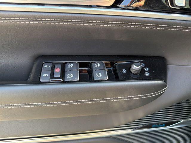 2023 Jeep Grand Wagoneer Obsidian 4x4