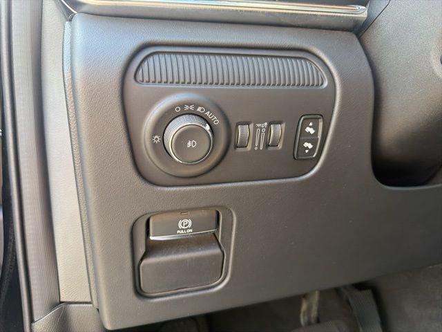 2023 Jeep Grand Wagoneer Obsidian 4x4