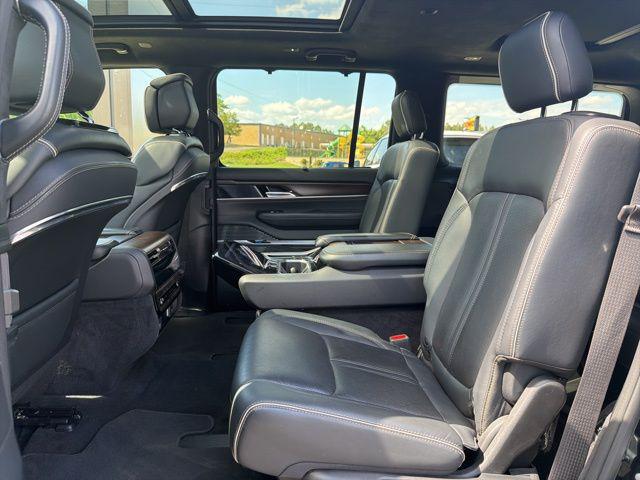 2023 Jeep Grand Wagoneer Obsidian 4x4