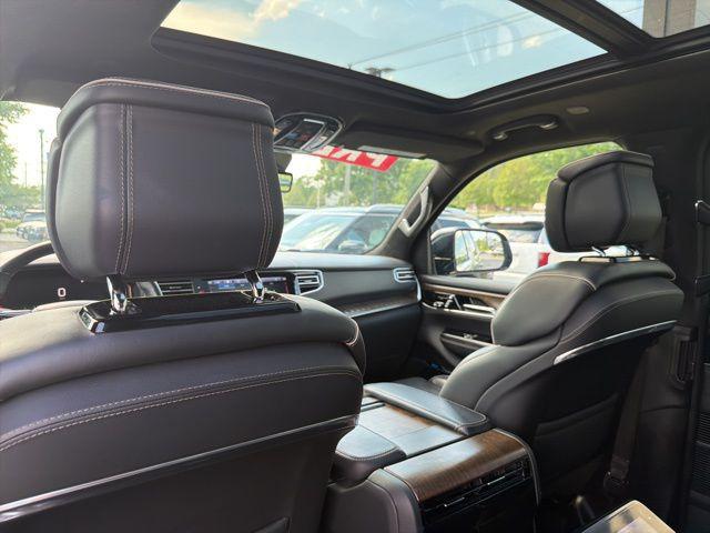 2023 Jeep Grand Wagoneer Obsidian 4x4