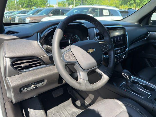2023 Chevrolet Traverse FWD LT Leather