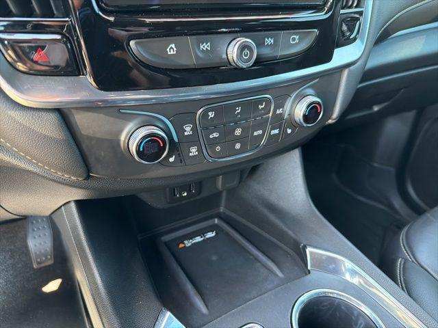 2023 Chevrolet Traverse FWD LT Leather