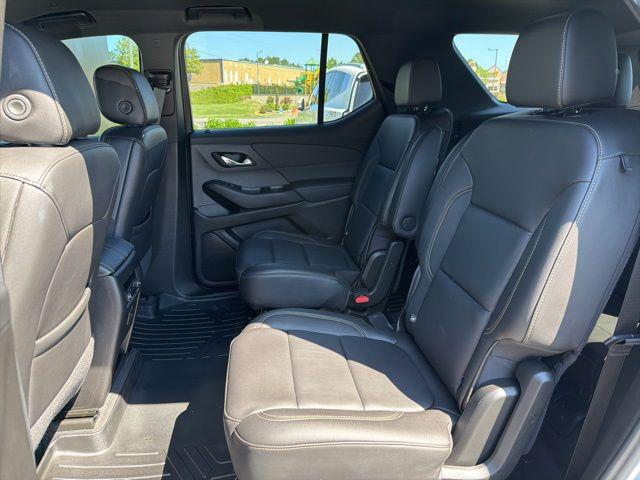 2023 Chevrolet Traverse FWD LT Leather