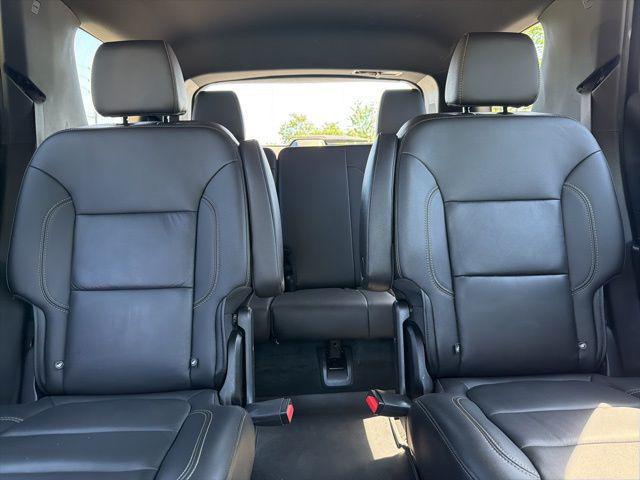 2023 Chevrolet Traverse FWD LT Leather
