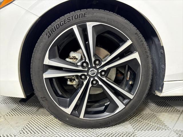 2022 Nissan Sentra SR Xtronic CVT