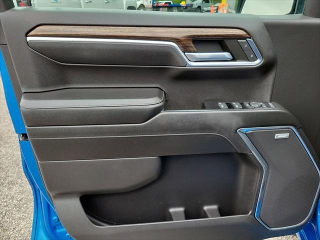 2022 GMC Sierra 1500 4WD Crew Cab Short Box Elevation