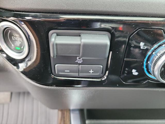 2022 GMC Sierra 1500 4WD Crew Cab Short Box Elevation