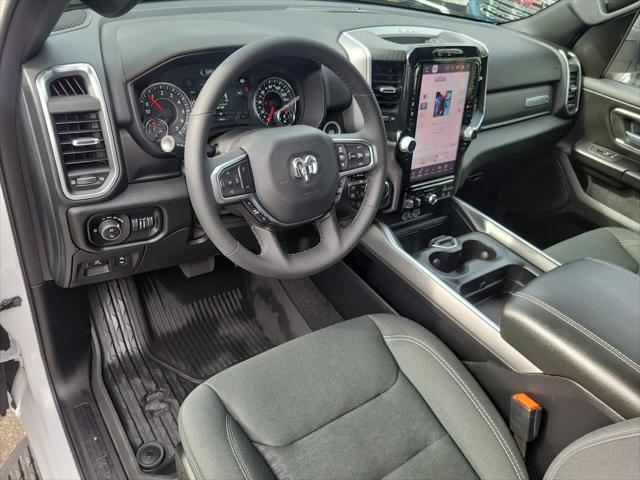 2025 Ram 1500 Big Horn Crew Cab 4x4 5'7" Box
