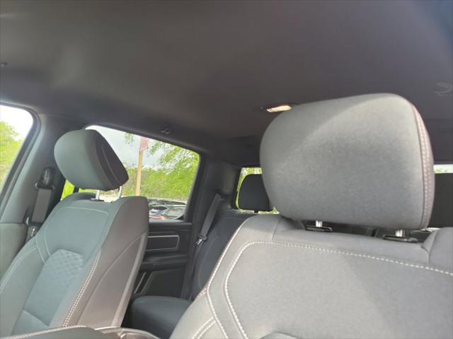 2025 Ram 1500 Big Horn Crew Cab 4x4 5'7" Box