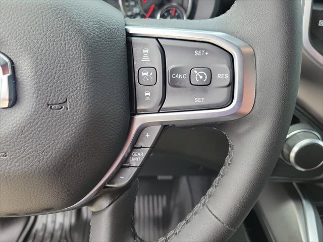 2025 Ram 1500 Big Horn Crew Cab 4x4 5'7" Box