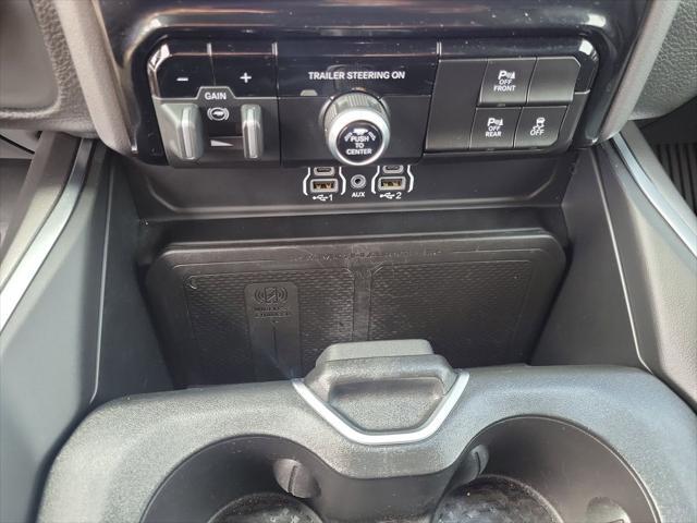 2025 Ram 1500 Big Horn Crew Cab 4x4 5'7" Box