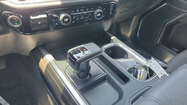 2023 Chevrolet Silverado 1500 4WD Crew Cab Short Bed RST