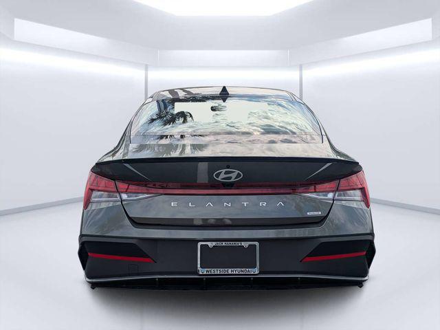 2025 Hyundai Elantra Hybrid SEL Sport